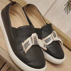 J'adore dior kids shoes size 30